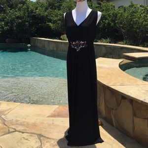 Formal Black Gown Size 18
