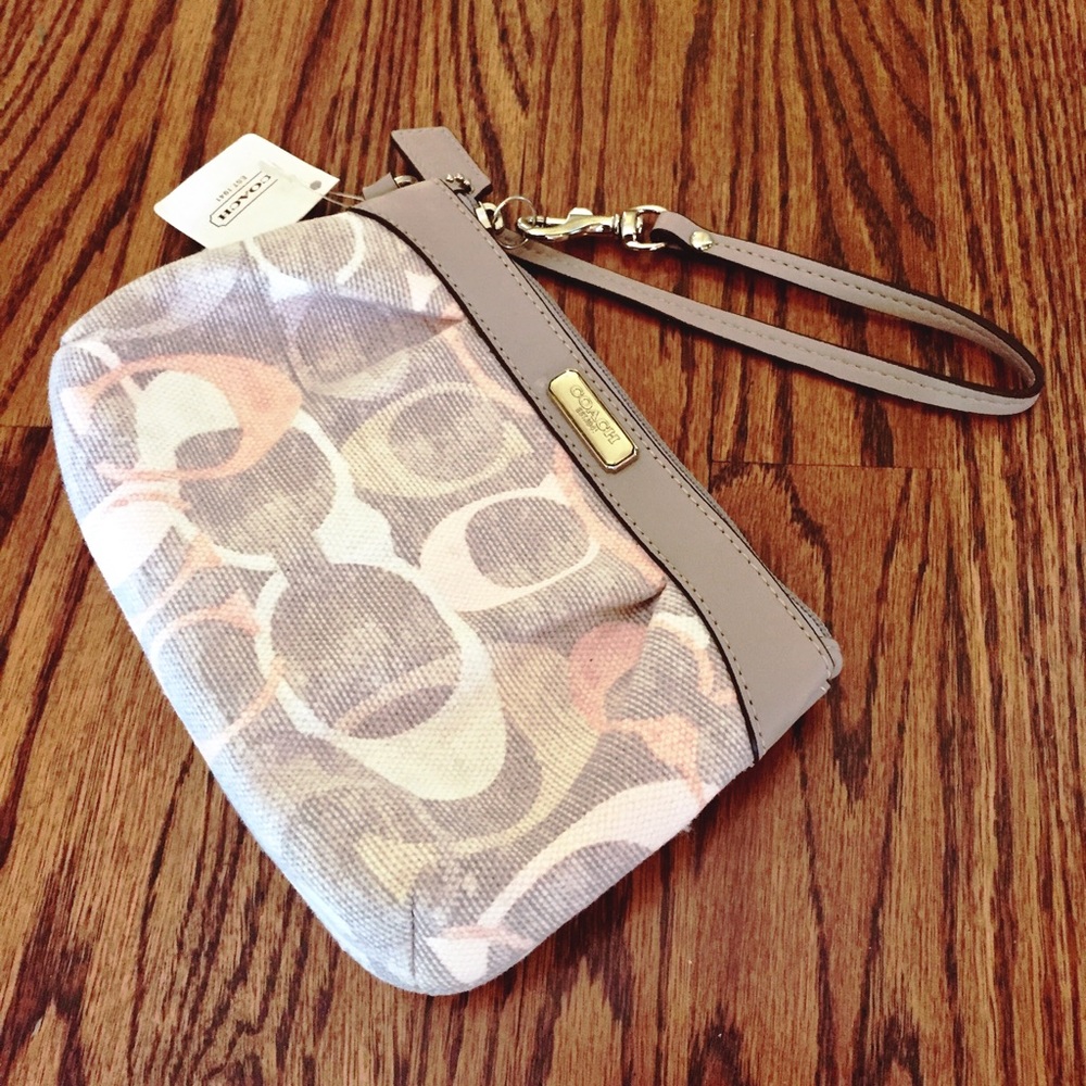 Coach Wristlet NWT