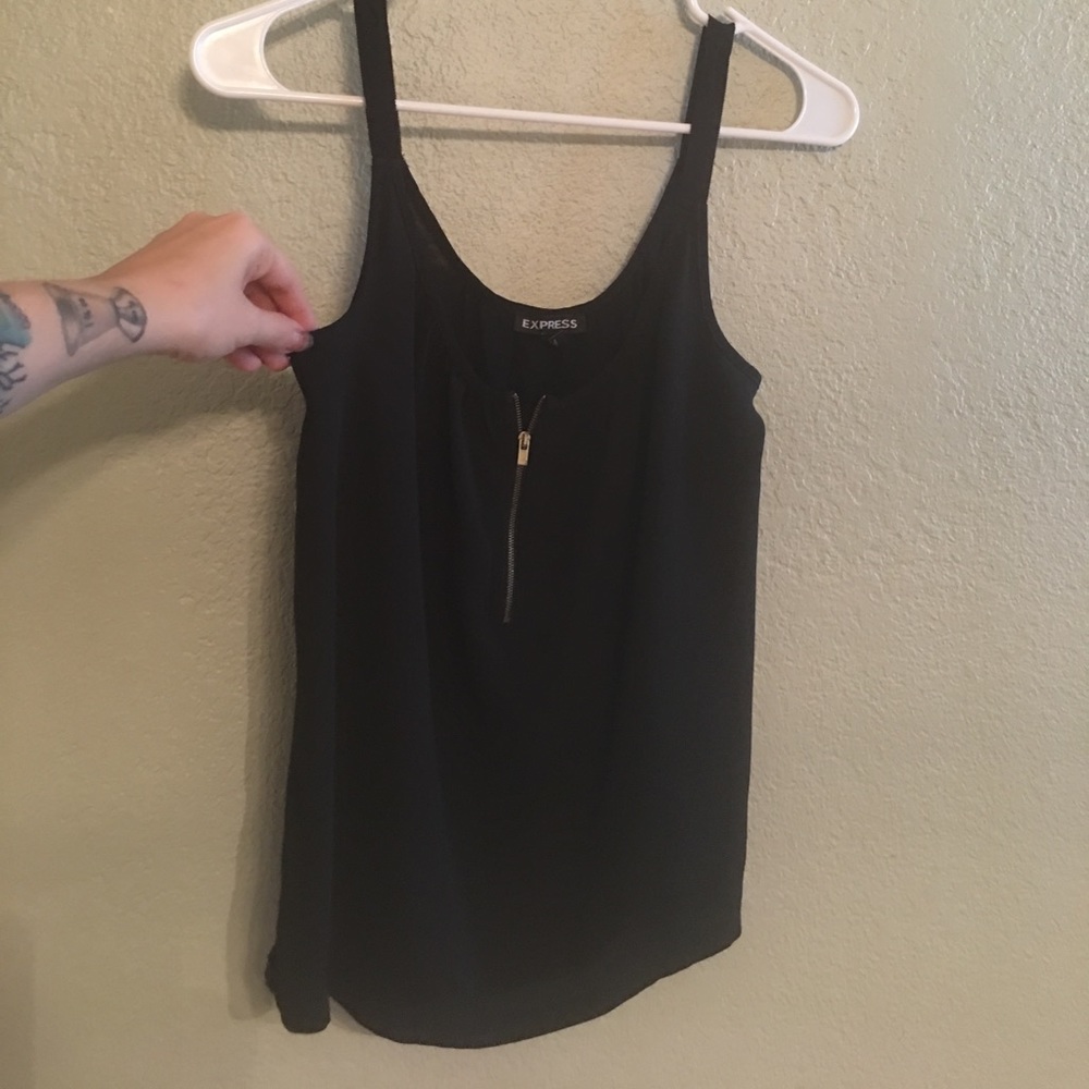 Black front zip sleevess shirt