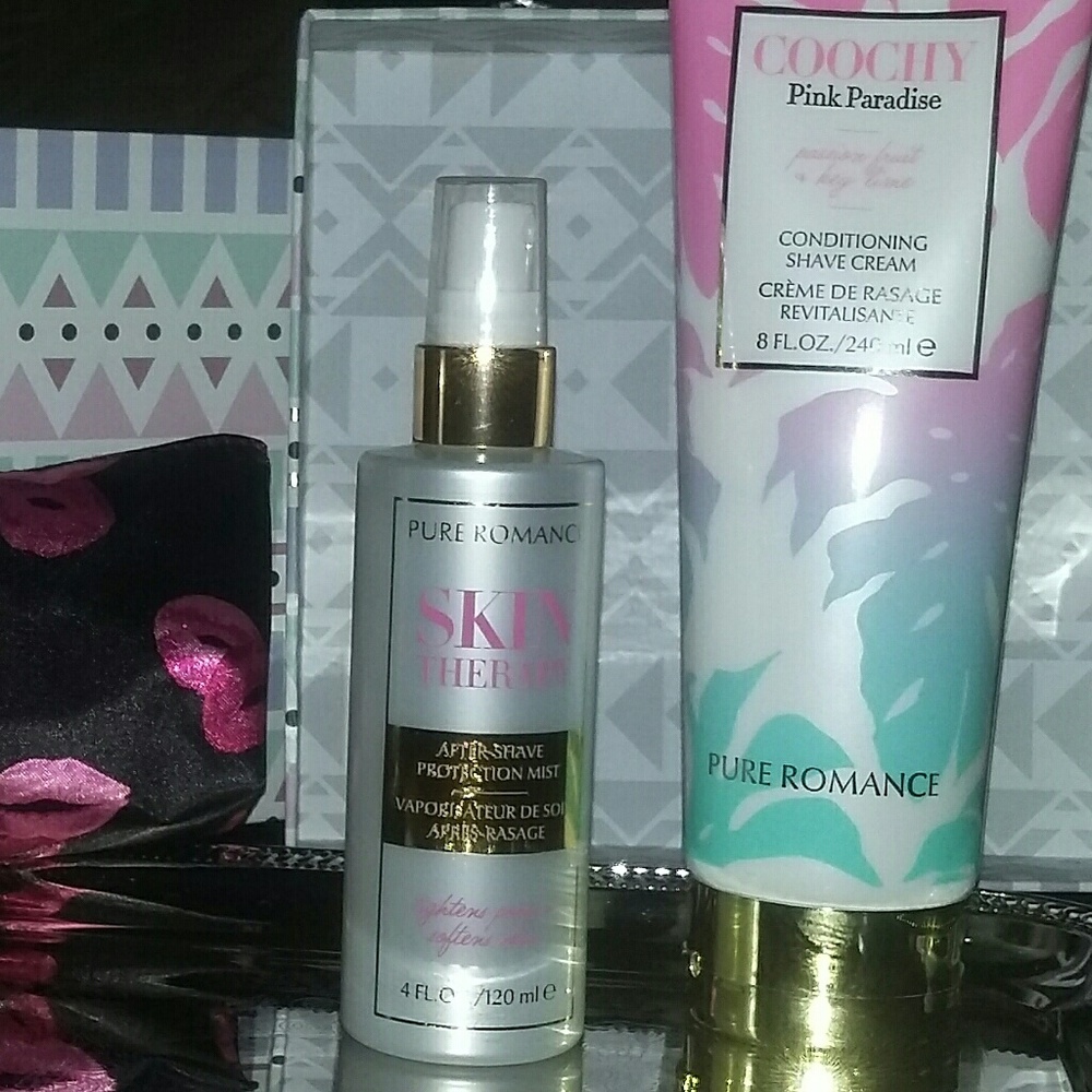 Pure Romance  bundle plus free cosmetic bag