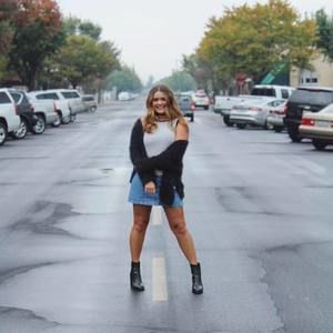 Meet your Posher, Hailey