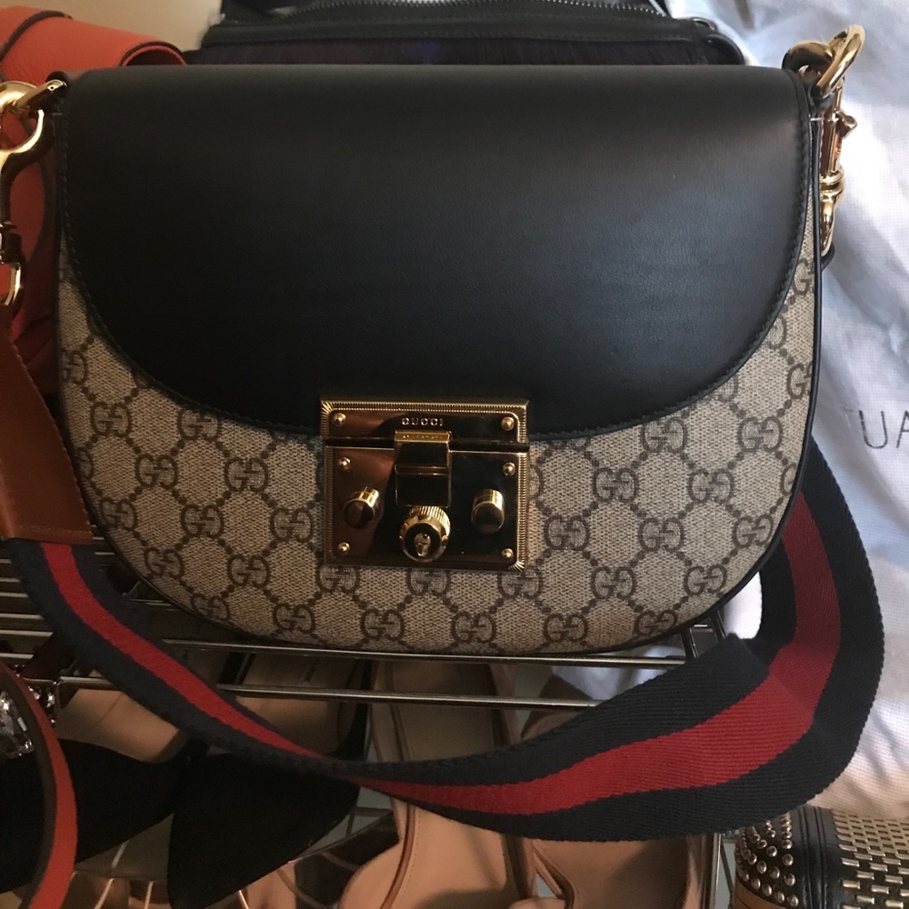 Gucci bag w gold detail 2017