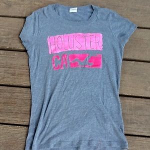 Hollister Graphic Tee.