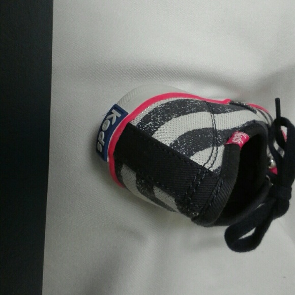 Keds girl's shoes size 11.5 - Picture 2 of 3
