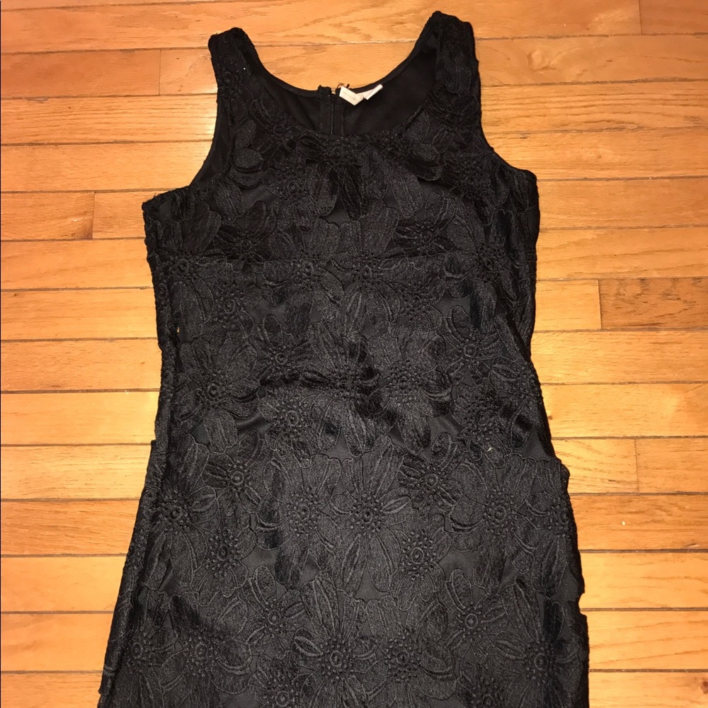 Black floral pattern dress, zipper back