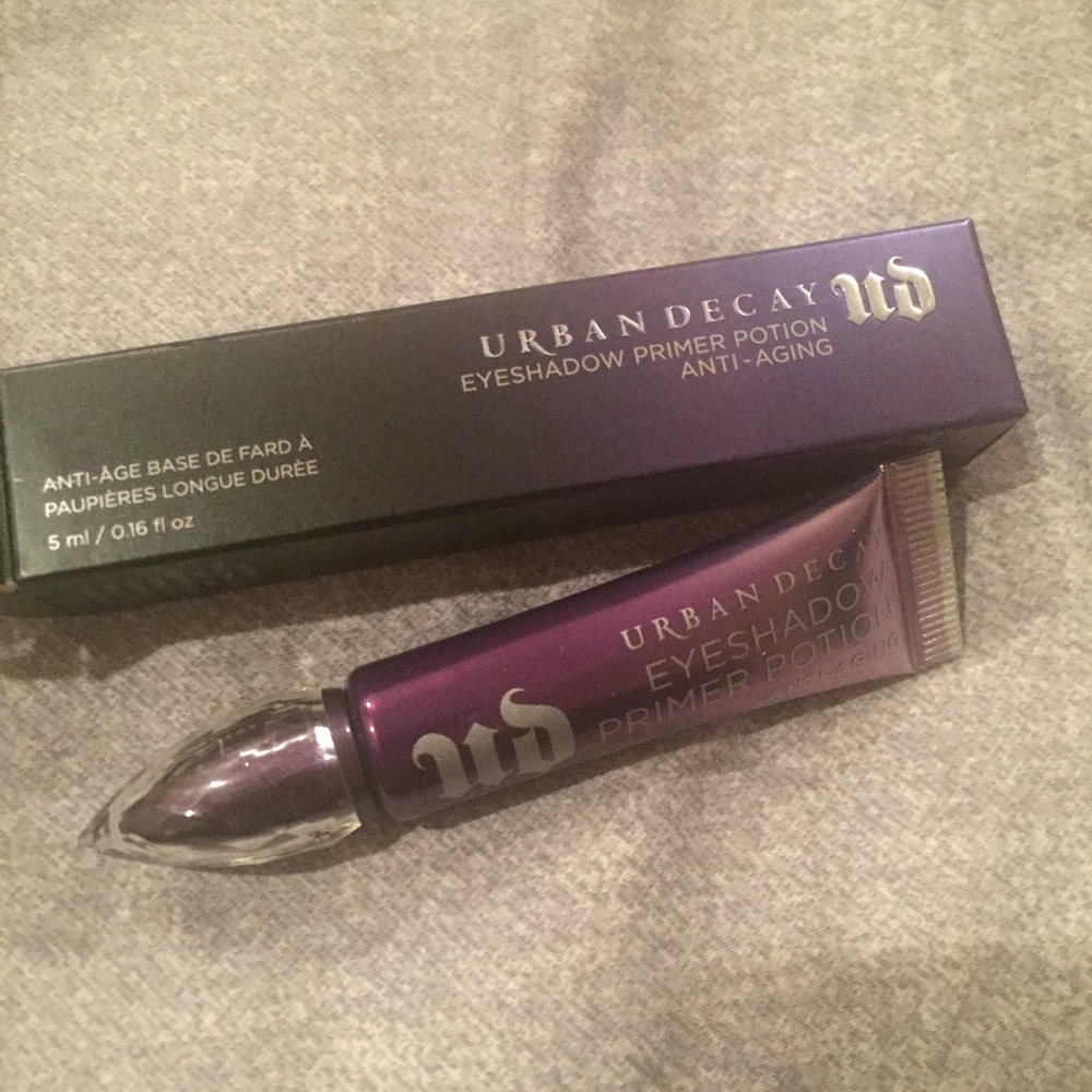 Urban Decay Eyeshadow Primed Potion Anti Aging