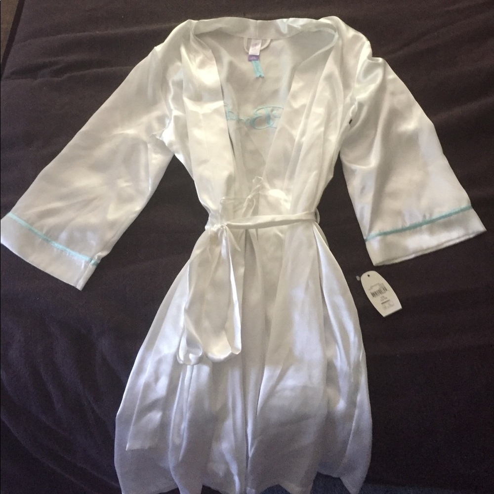 Bride Robe - Picture 4 of 4