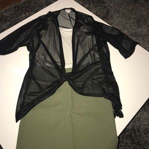 LuLaRue black sheer Lindsay medium