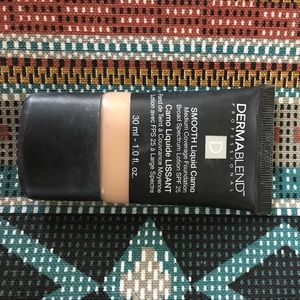 DERMABLEND LIQUID CAMO FOUNDATION. Bisque 30w