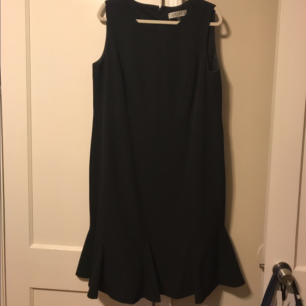 Kasper tulip skirt sheath dress