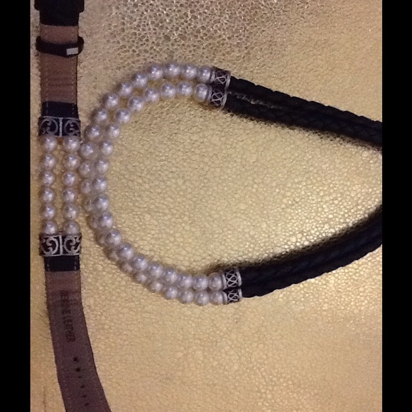 HOST PICK-BLACK LEATHER PEARL & BRACELET SET - Picture 3 of 4