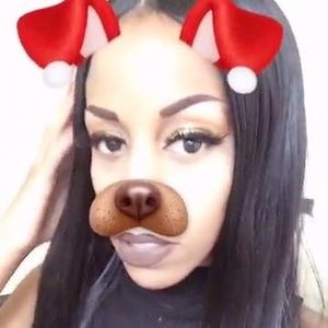 Meet your Posher, Cee