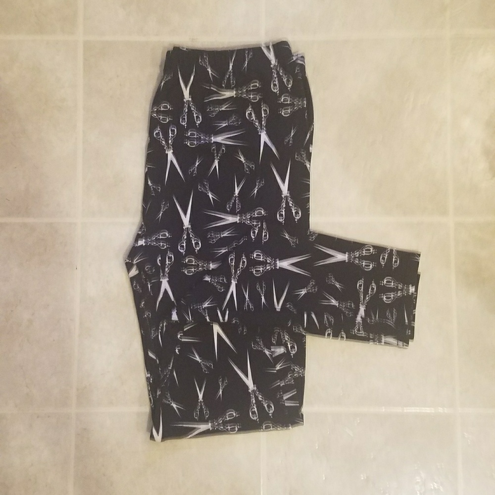 Scissor leggings