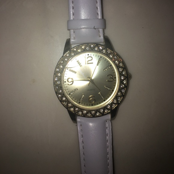 Watch - Picture 2 of 3