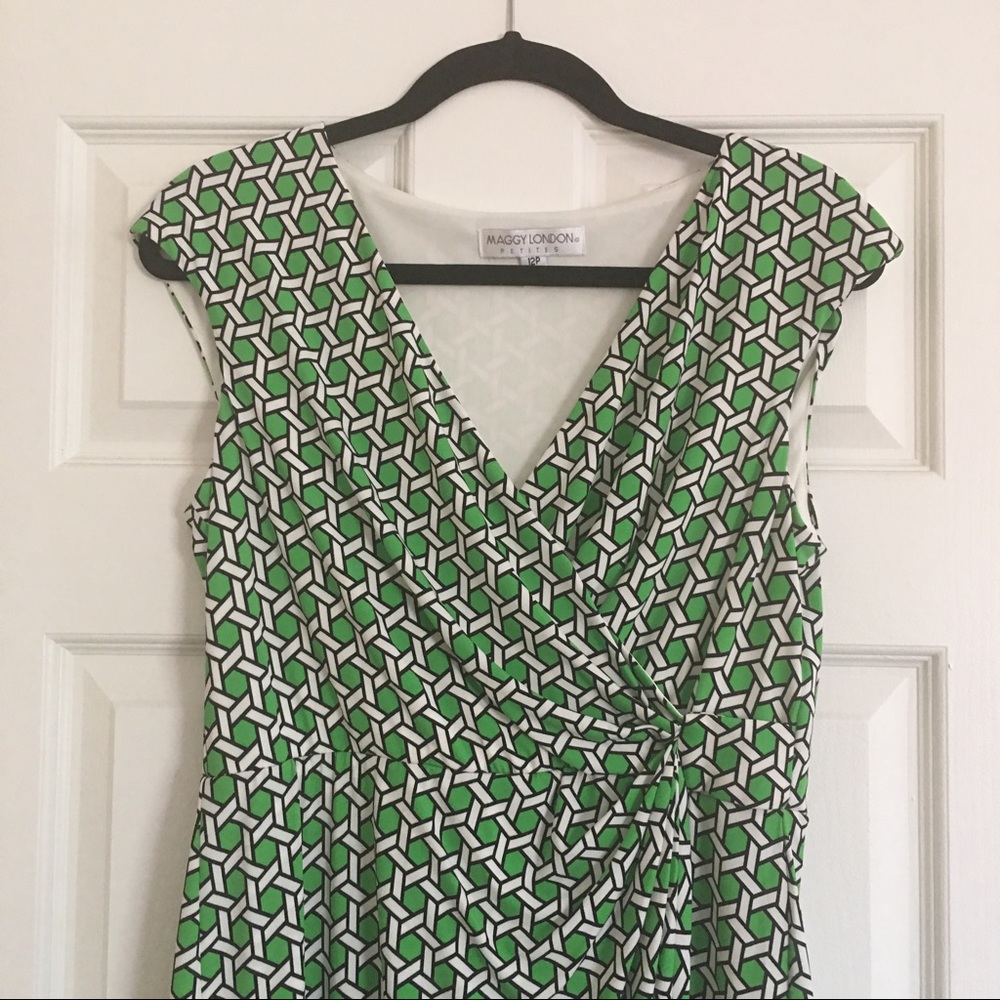 Fun Maggy London Green Geometric Dress, size 12P