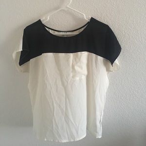 Forever 21 off white t-shirt