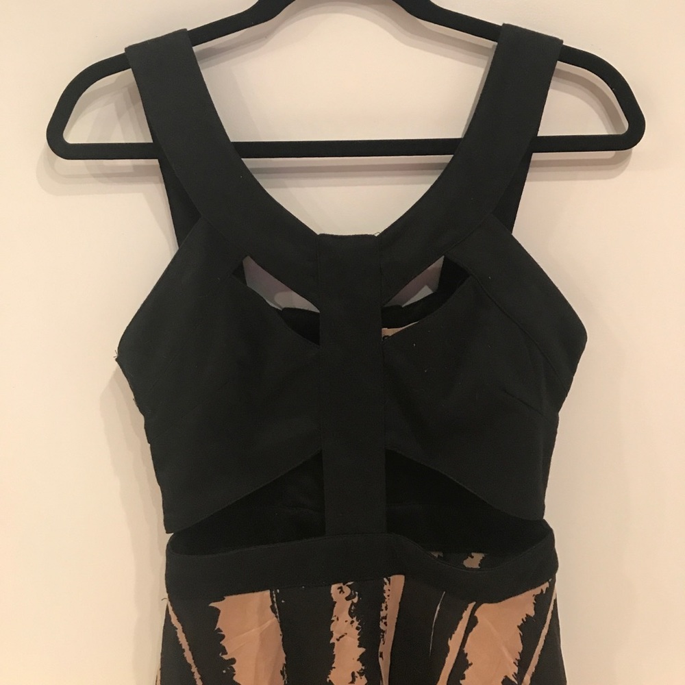 🚫SOLD🚫 Reverse Club Dress - Picture 2 of 5