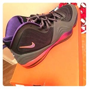 Air Penny 5 Nike basketball shoes size 10.5