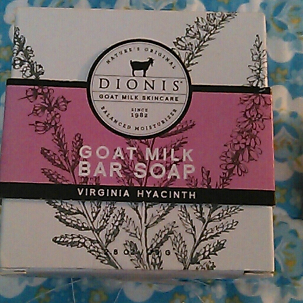 Dionis goat soap and Sweet pea candle gift set!