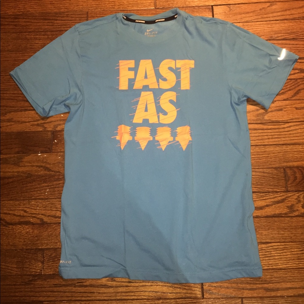 Nike Running t-shirt size Small