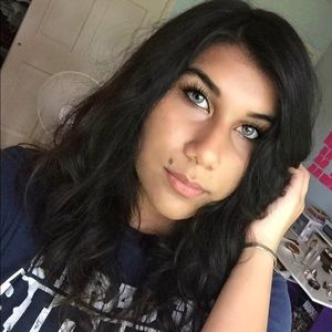 Meet your Posher, Zara