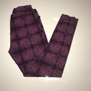LuLaRue Tall & Curvy purple print leggings