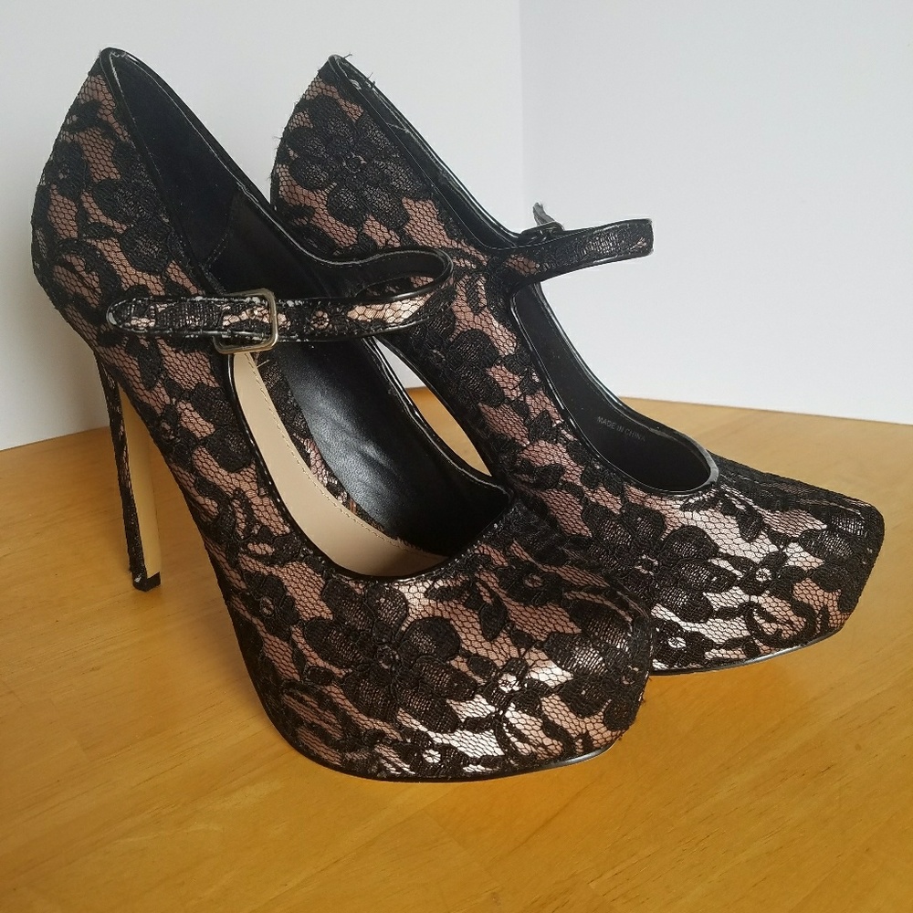 Black Lace & Nude Pumps