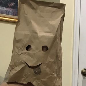 Meet your Posher, Nelly