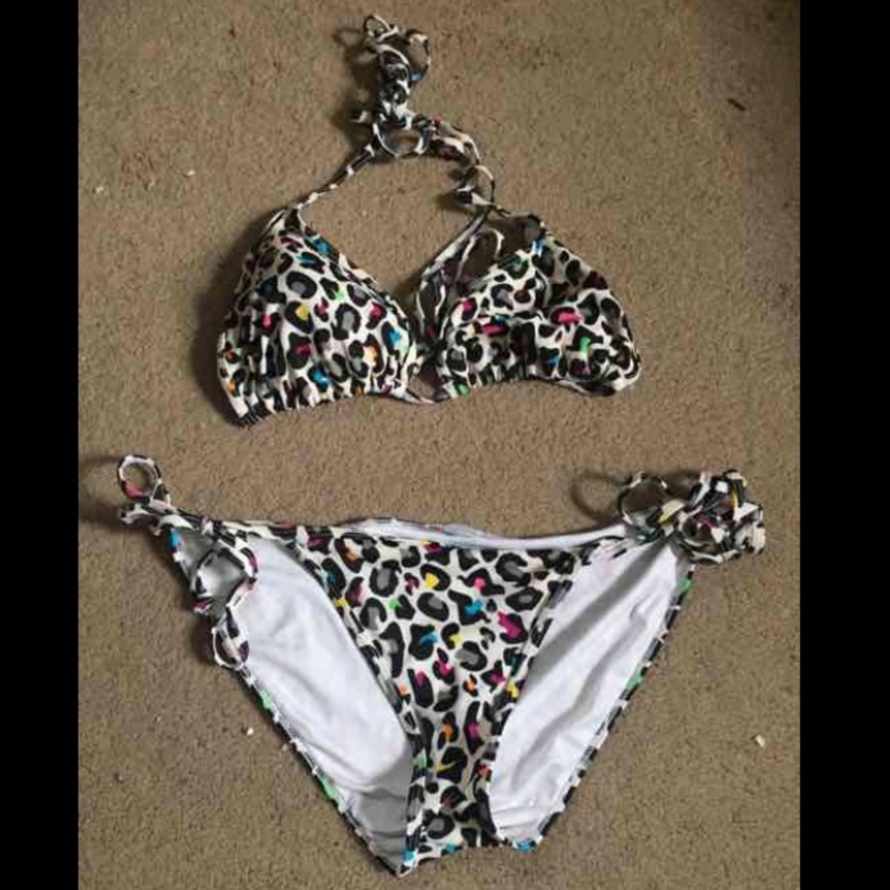 ✨EVERYTHING MUST GO✨VSPINK Bikini