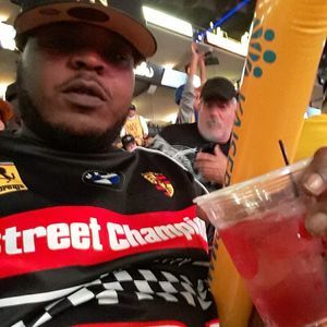 Meet your Posher, Simon