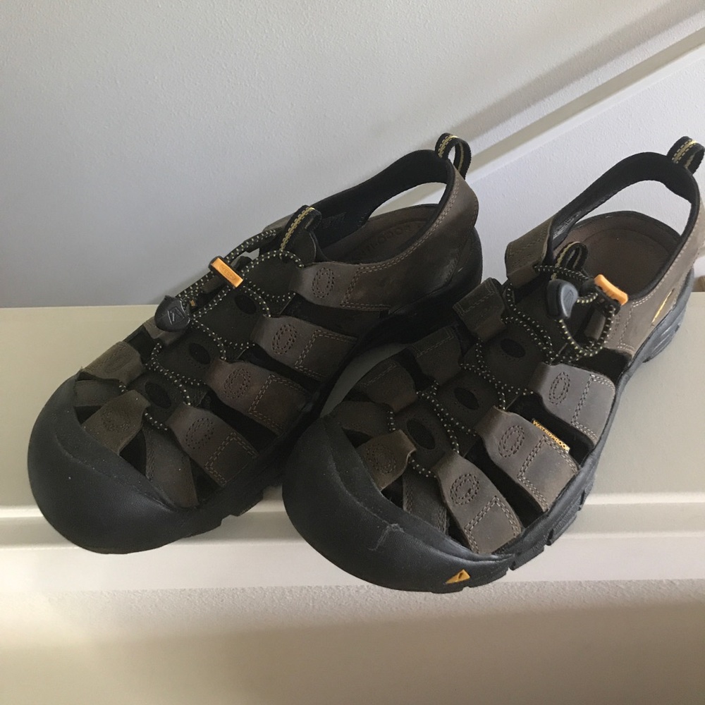 Men's Keen H2 leather sandal