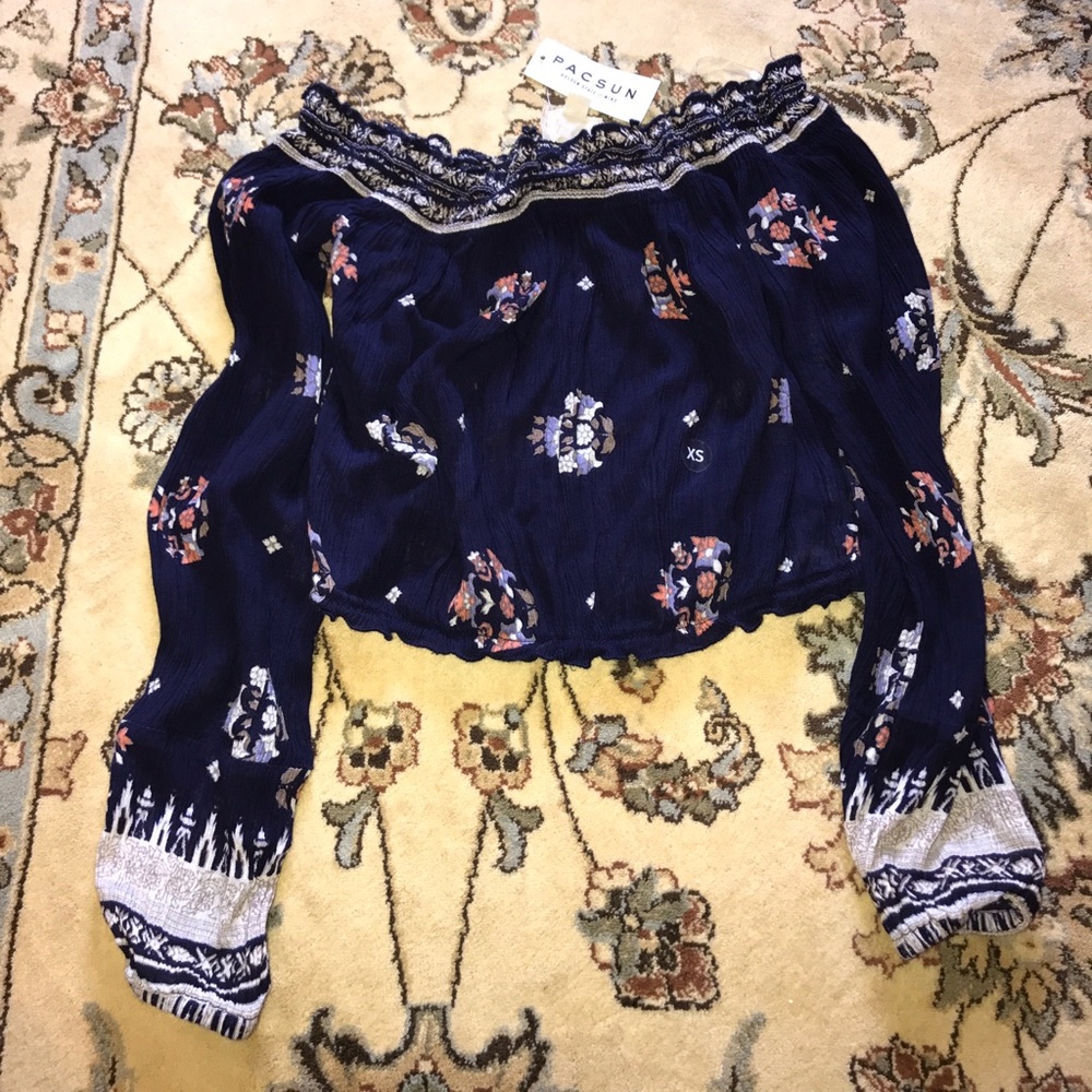 Pacsun off the shoulder summery top