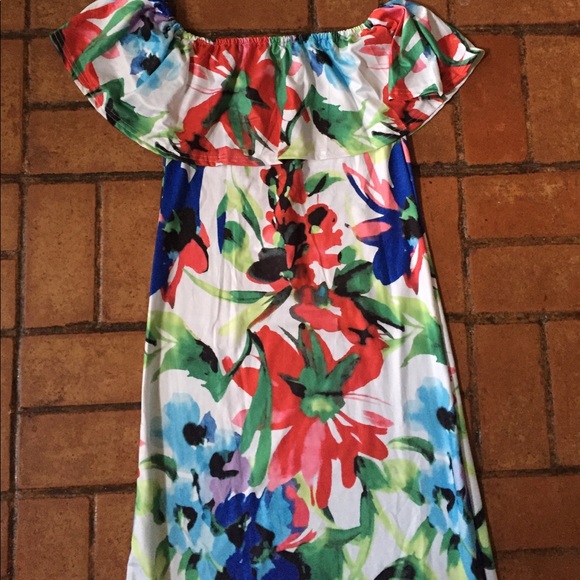 Off shoulder maxi dress - Picture 3 of 4