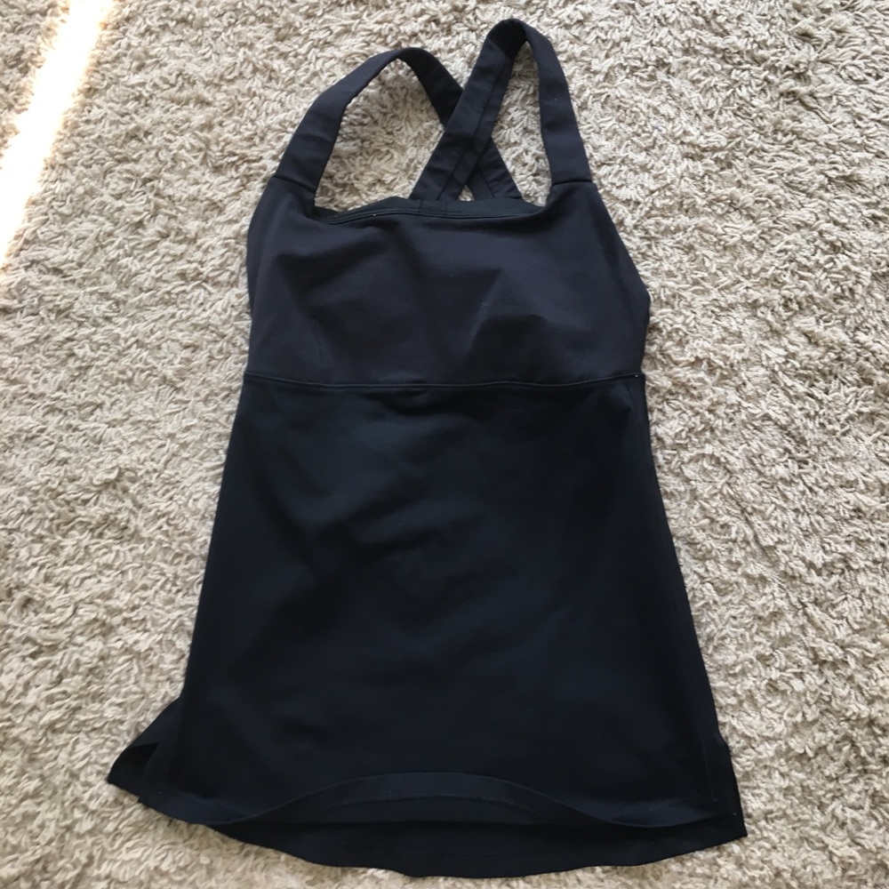 Lululemon work out top 2