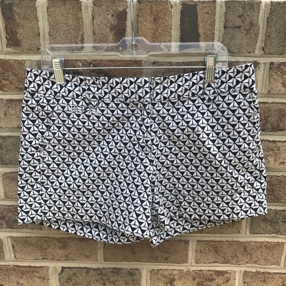Lands' End Pants - 🛳PREPPY🛳 sailboat print chino shorts