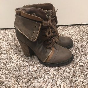 🚫SOLD🚫 Zipper Booties