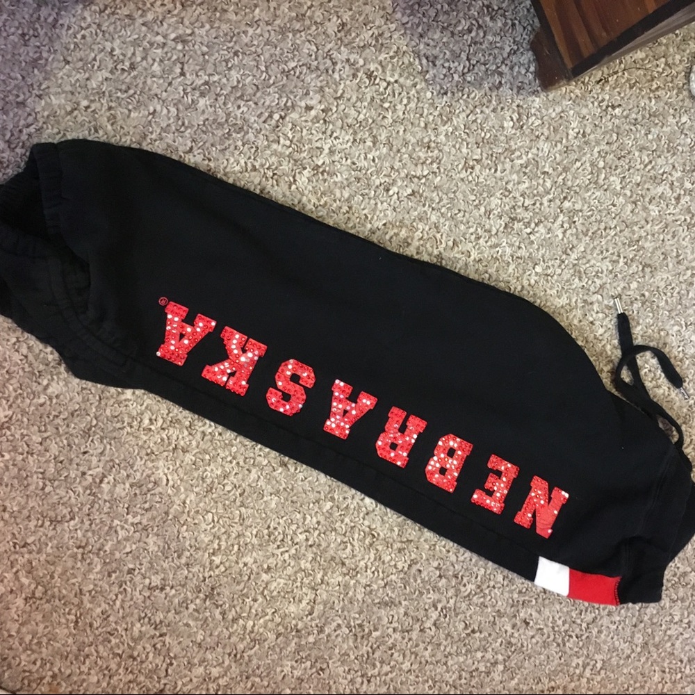 Nebraska Stretchy Capris