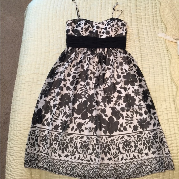 White House Black Market dress - Picture 1 of 4