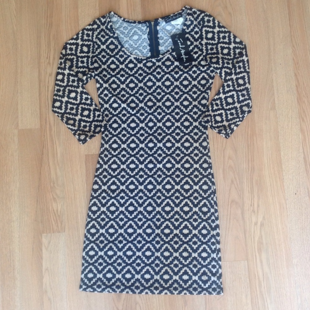 NWT Aztec 3/4 Sleeve Dress