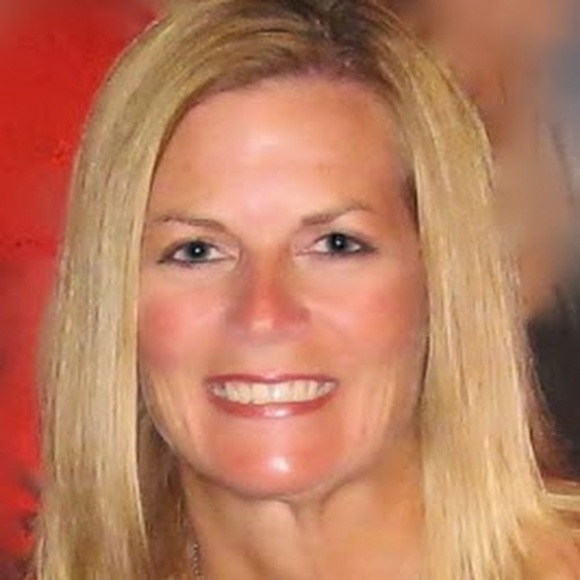 Meet your Posher, Sarah - Picture 1 of 1