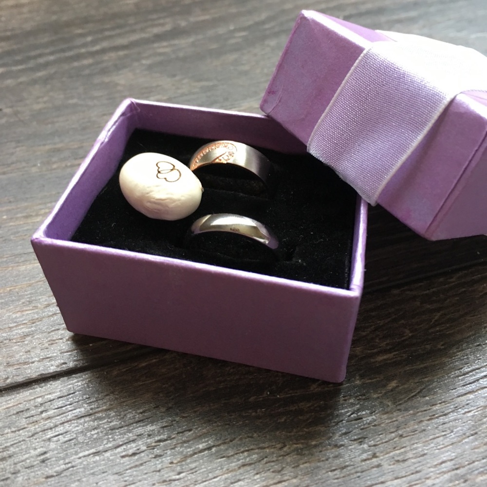 ❗️SALE❗️Women's Titanium matching ring sets