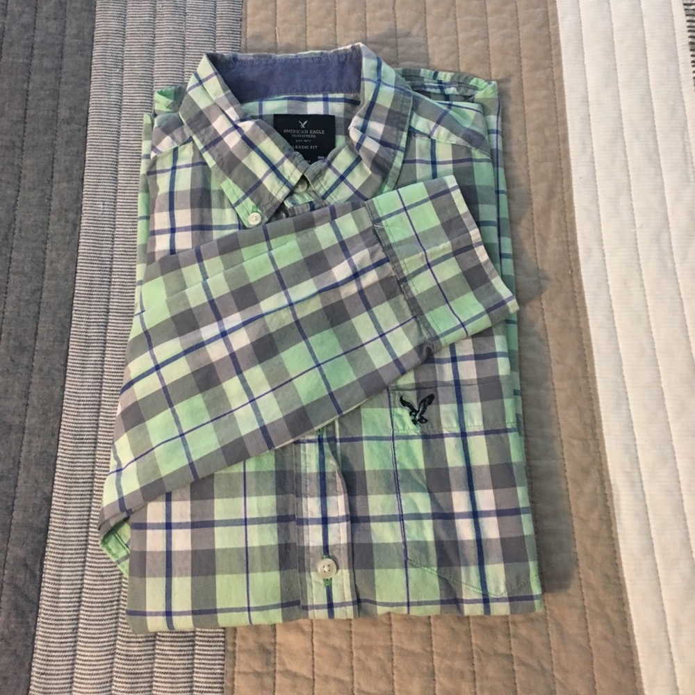 American Eagle green and blue plaid shirt