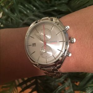 Fossil woman watch 💯% authentic 🔥🔥
