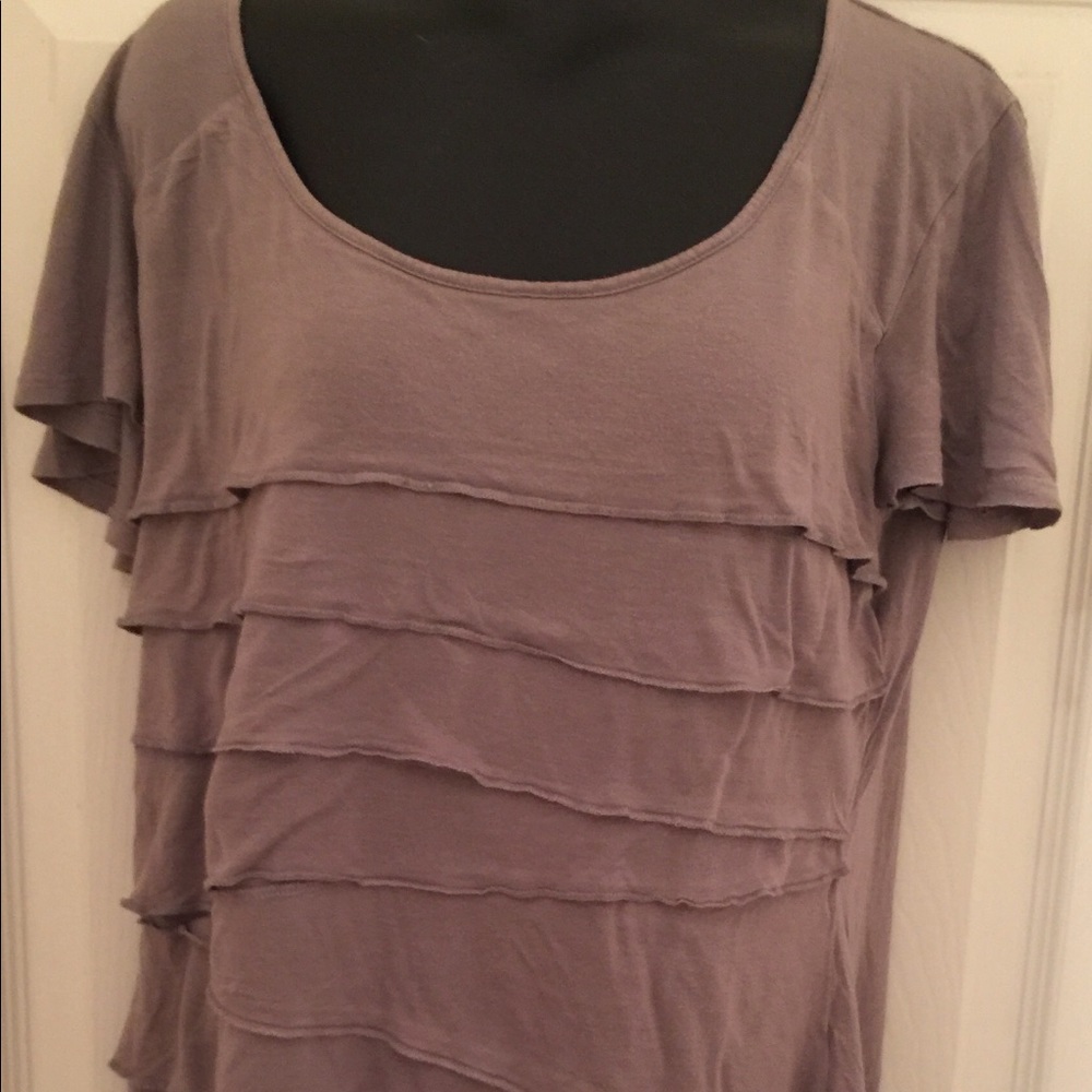 NY&CO Medium Layered Top
