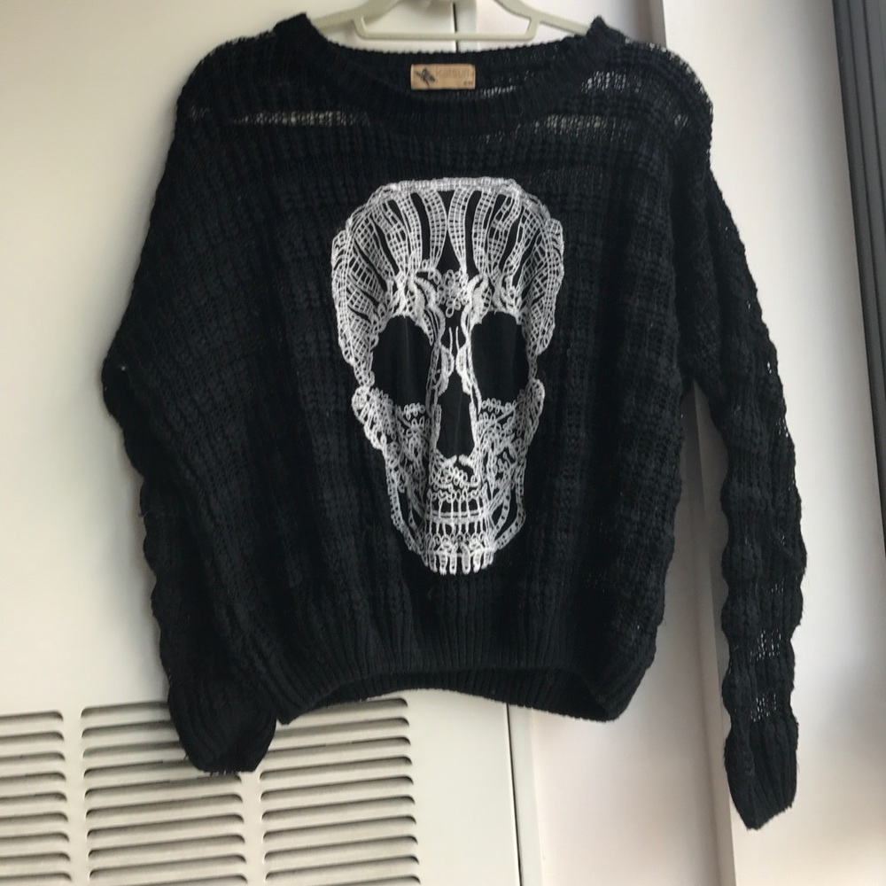 LF Skull Sweater ☠️