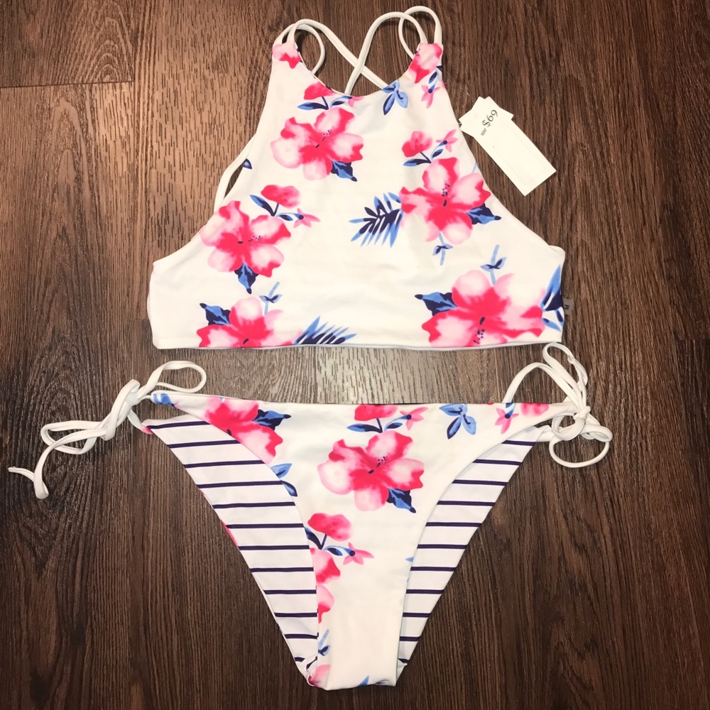 NWT Floral bikini set