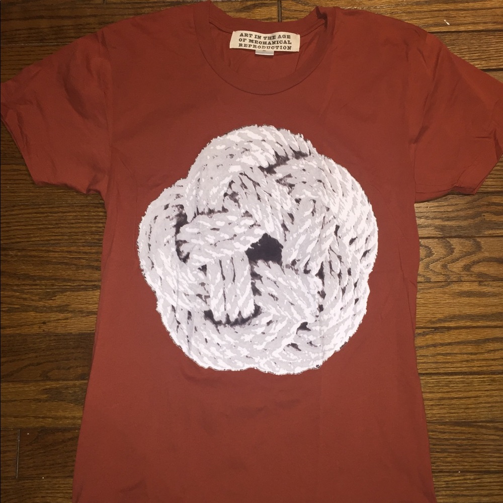 ART IN THE AGE t-shirt size med