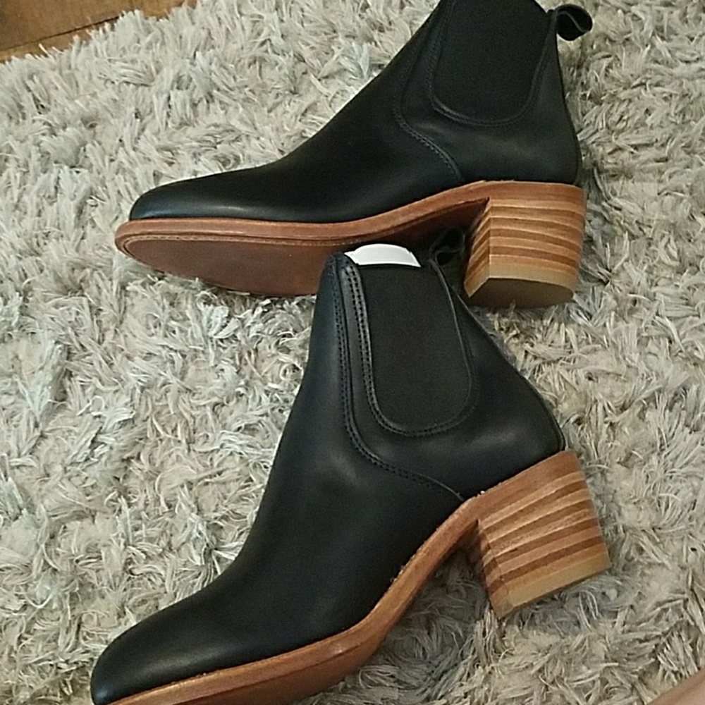 Super sale! Redwing women's Harriet boots - Picture 2 of 3
