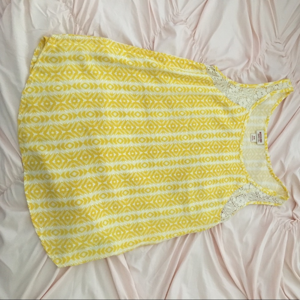 Mossimo yellow shirt