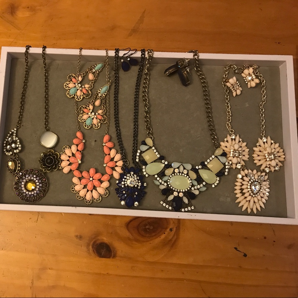 Park Lane necklace bundle w/ matching earrings.